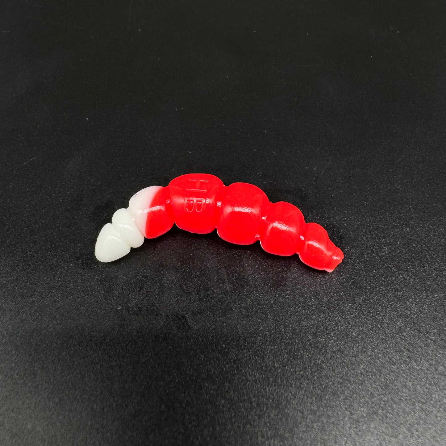 Larva Apod 43mm (color:Red+White)