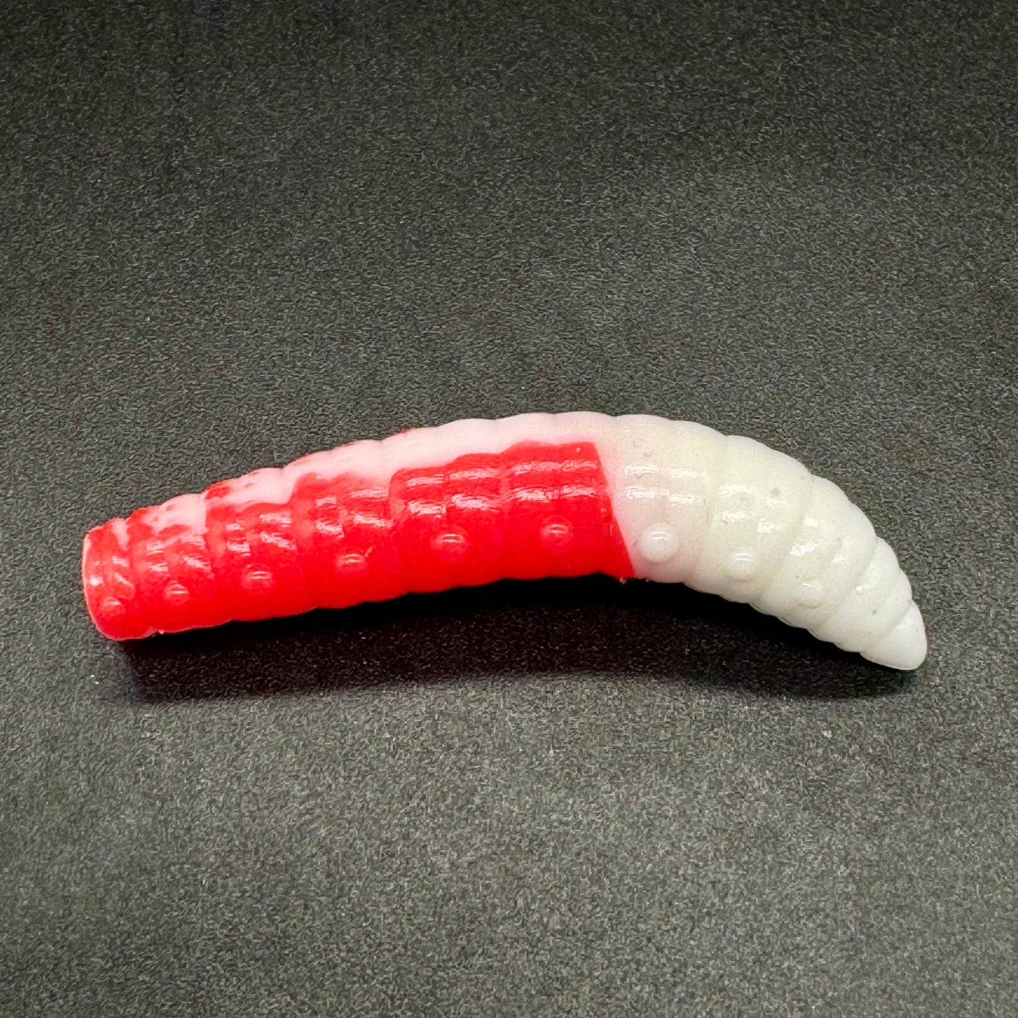 Larva Grub 35mm (color:Red+White)