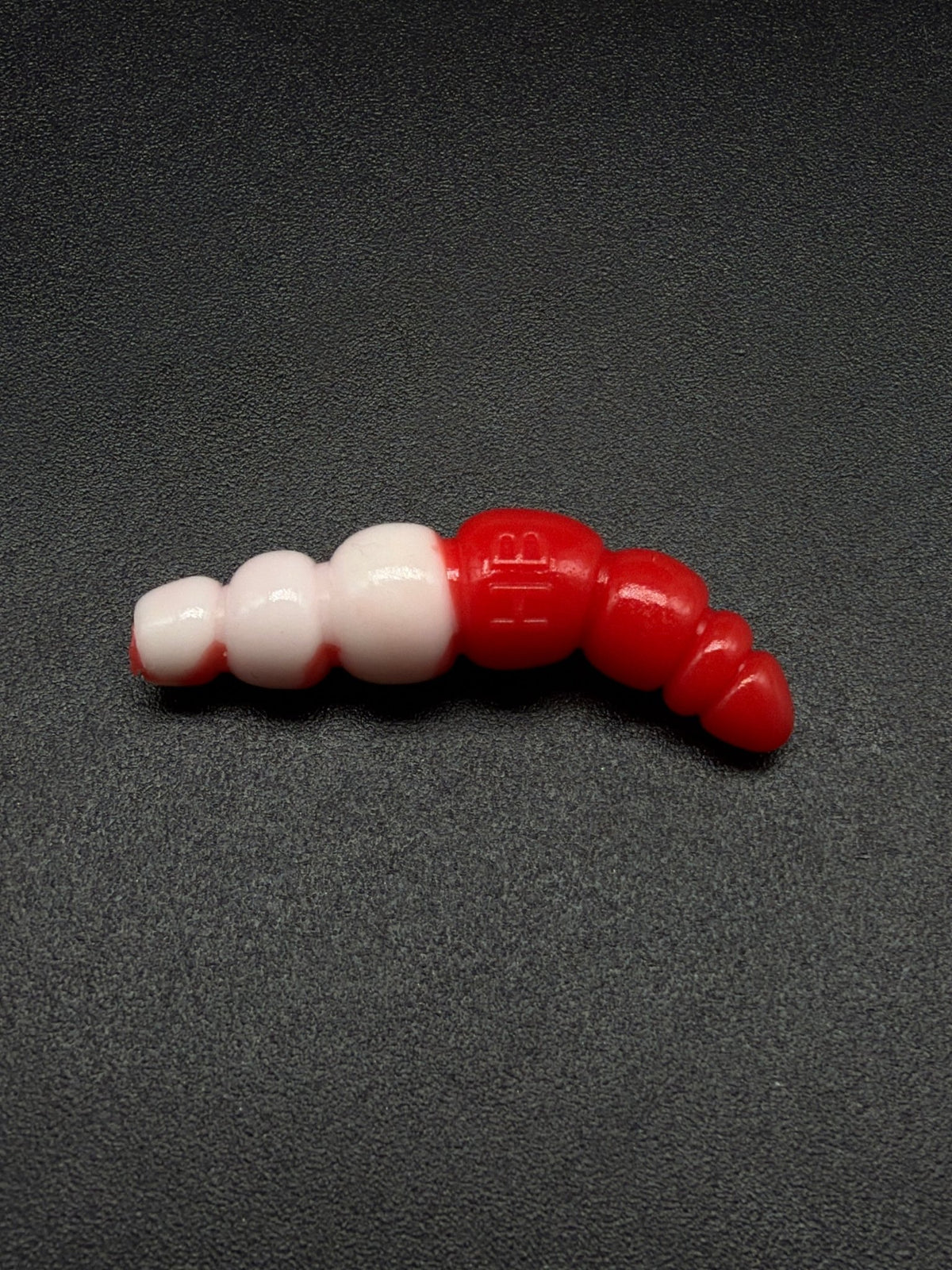 Larva Apod 30mm color: (001+010) 11 pcs/pack - Harmony Baits