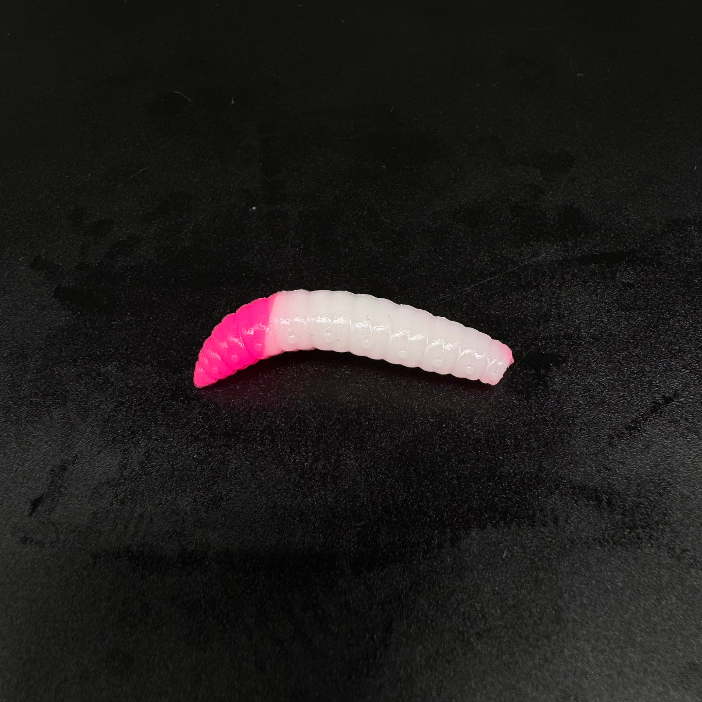 Larva Grub 35mm (White+Pink Limited UV)