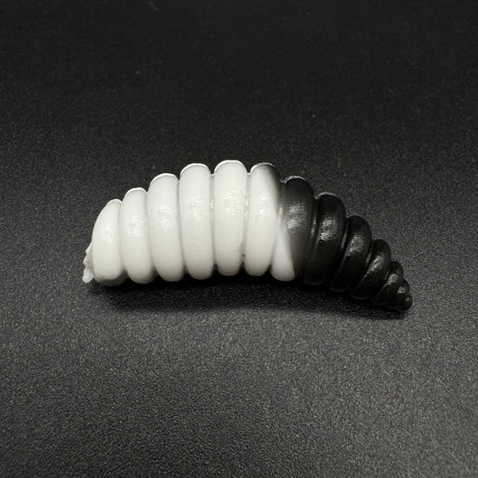 Larva XL 37mm (color:White+Black)