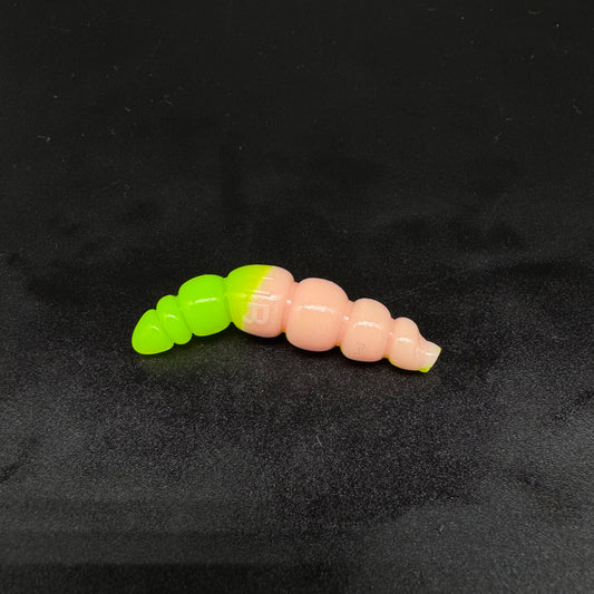 Larva Apod 37mm (color:Salmon+Chartreuse UV)