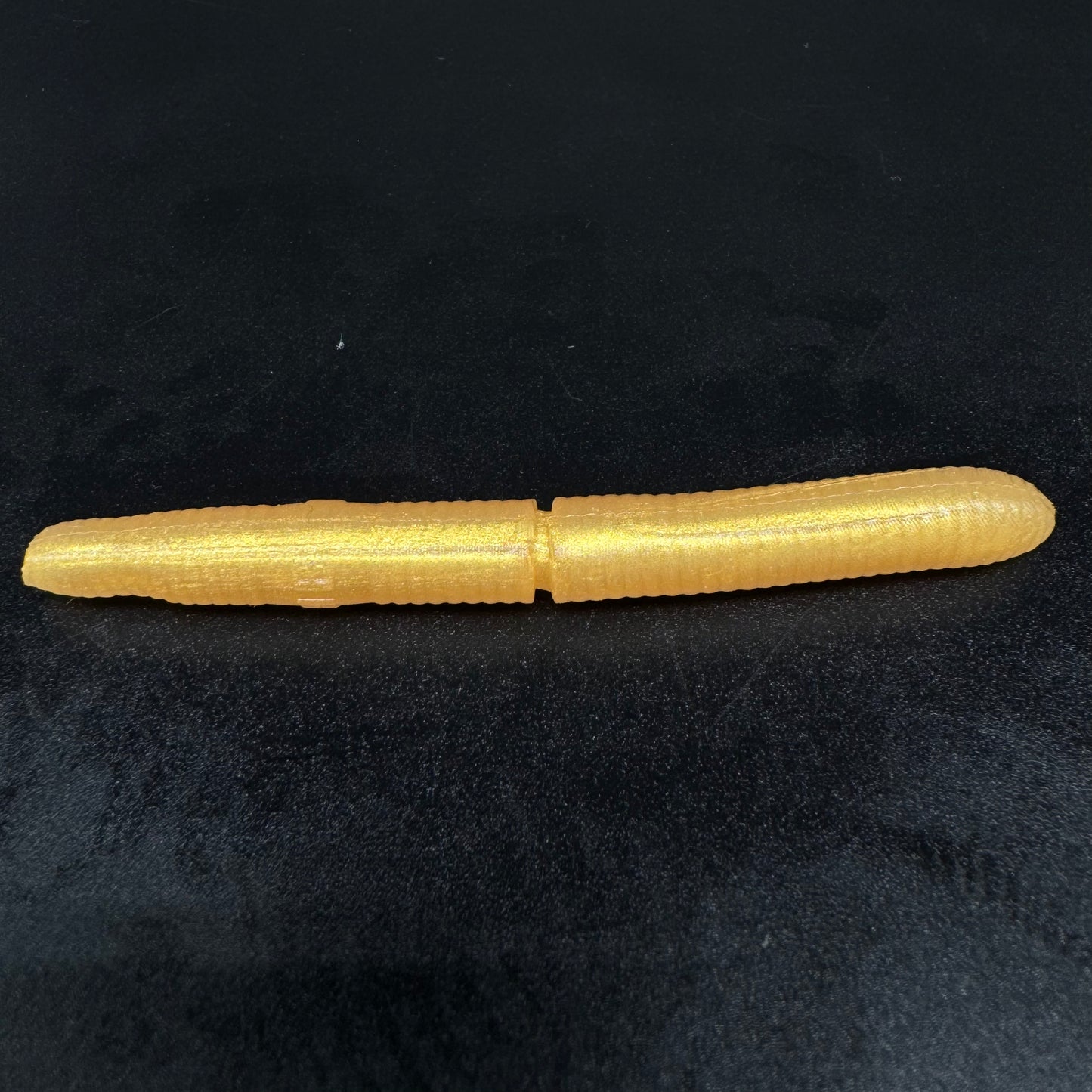 Worm FAT 70mm (color:Gold Pearl)