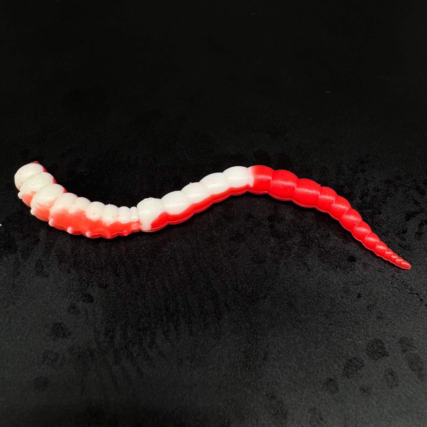 CutWorm (color:White+Red)