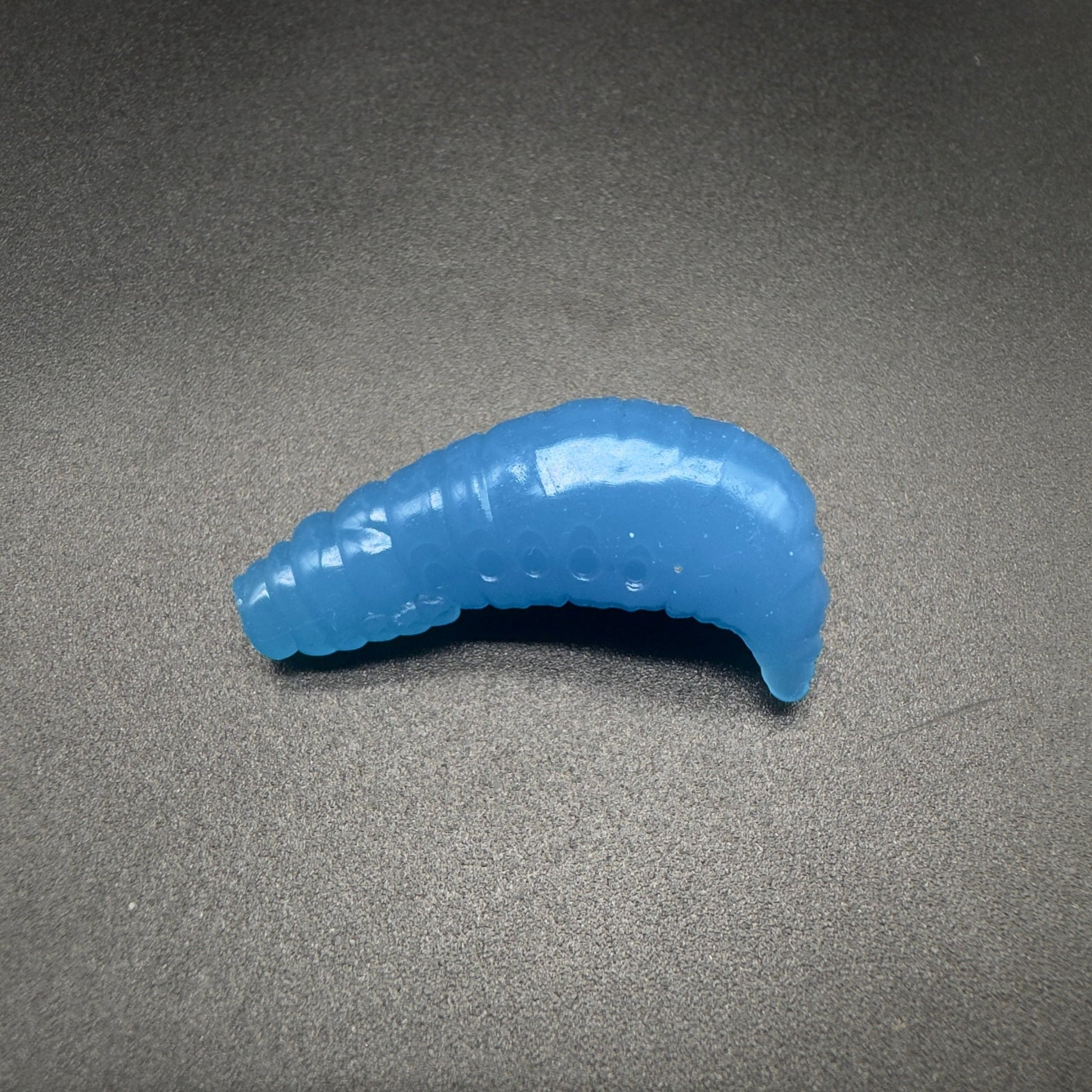 Bumblebee 38mm (color:Blue UV) - Harmony Baits