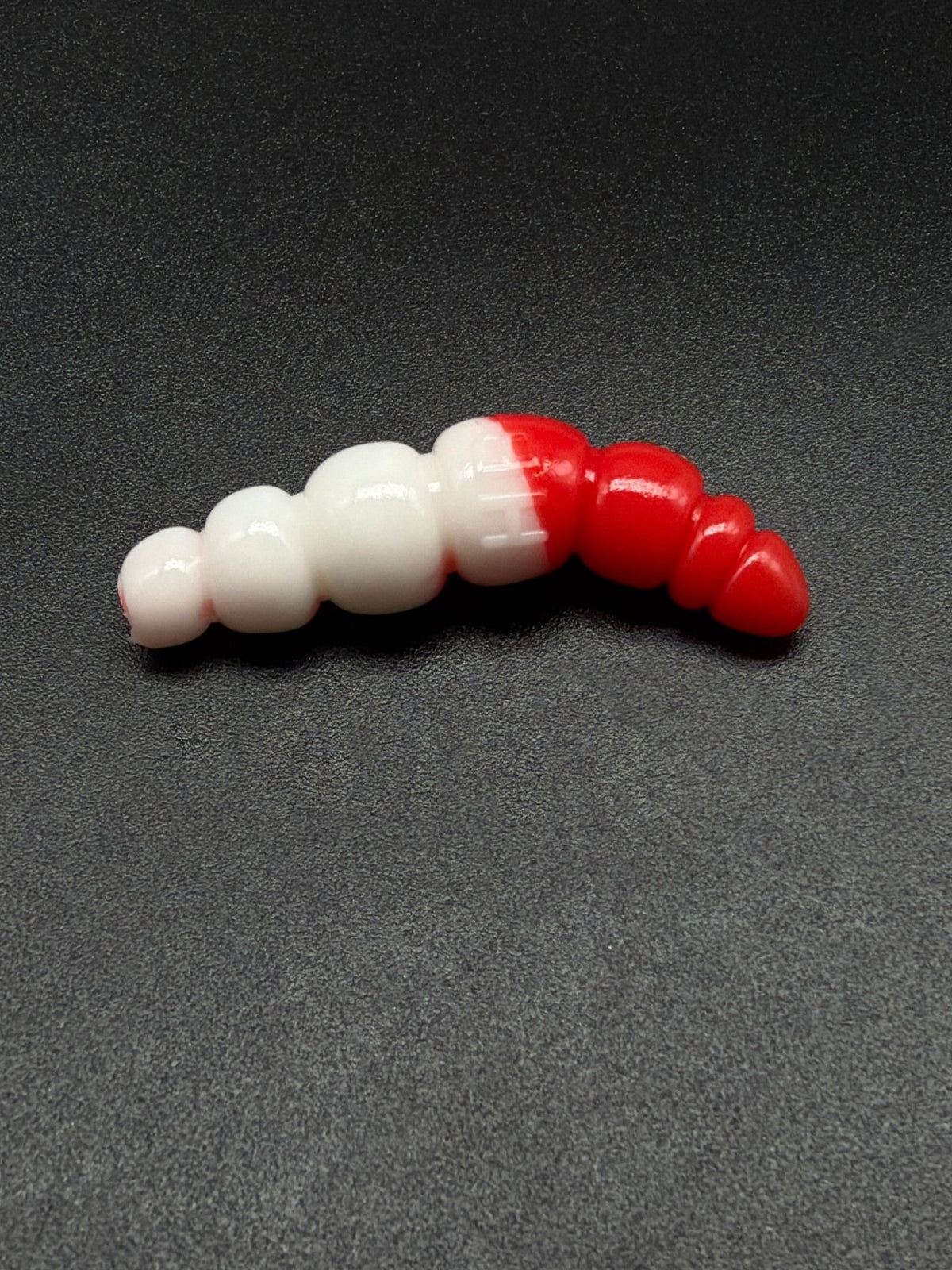 Larva Apod 37mm color: (001+010) 9 pcs/pack - Harmony Baits
