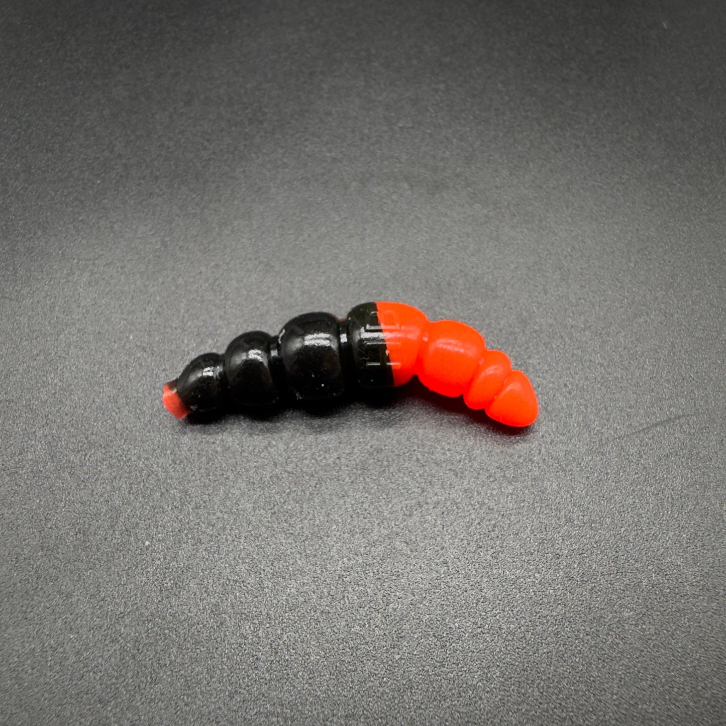 Larva Apod 37mm (color:Black+Red UV (limited)) - Harmony Baits