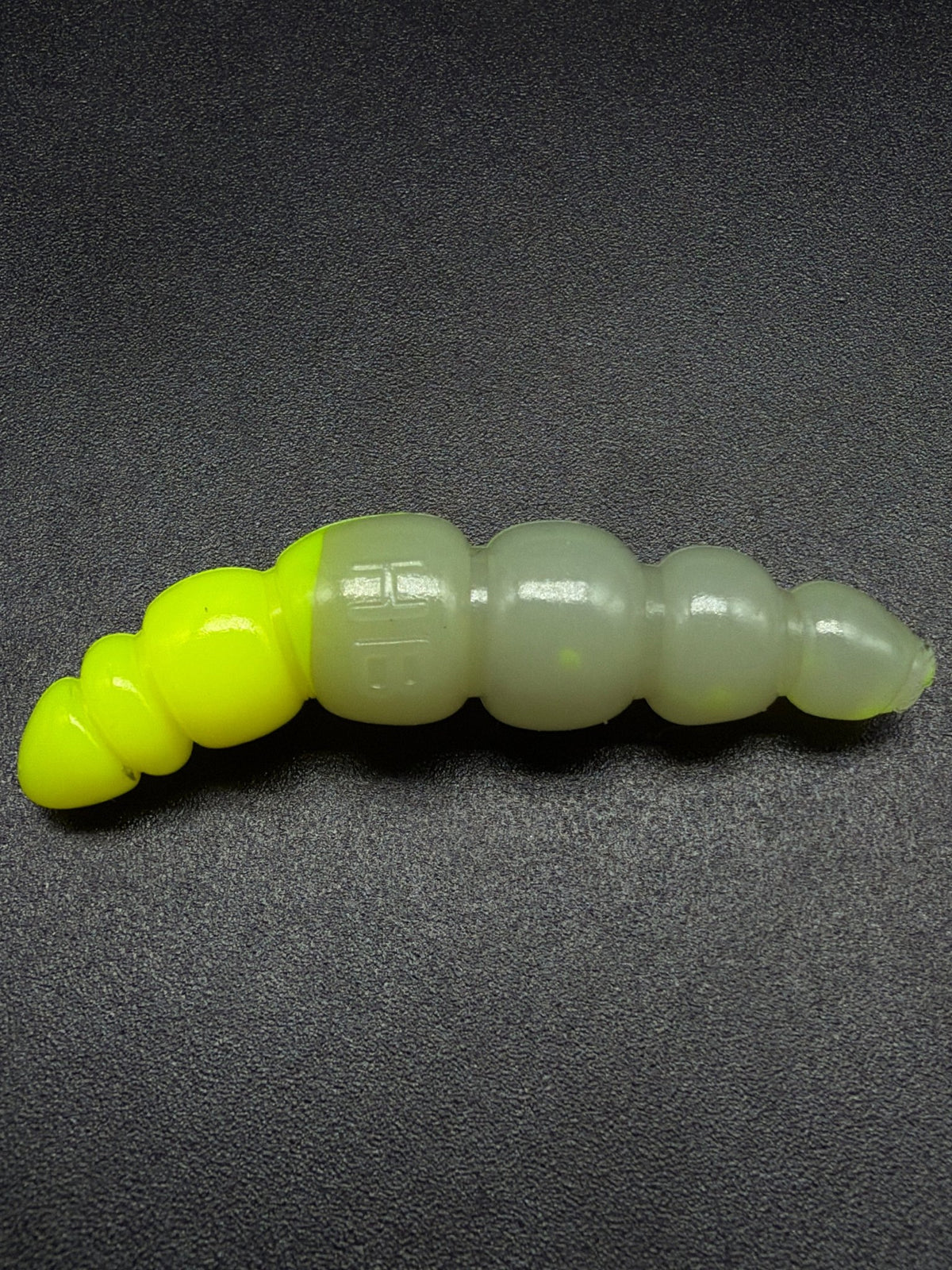 Larva Apod 43mm color: (Toxic Milk) 9 pcs/pack - Harmony Baits