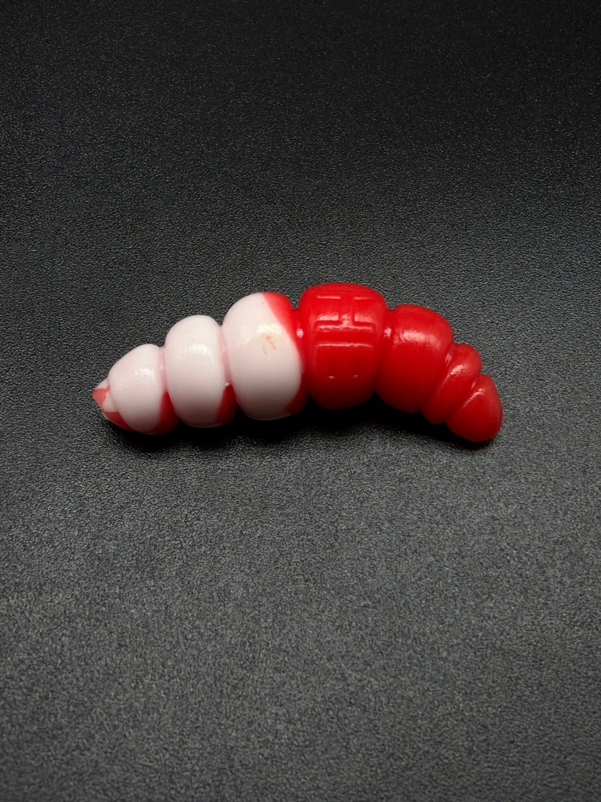 Larva Apod FAT 32mm color: (001+010) 9 pcs/pack - Harmony Baits