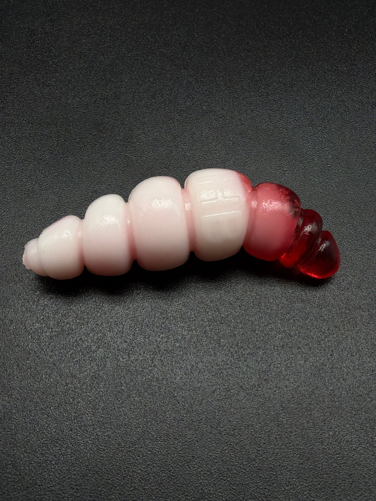 Larva Apod FAT 40mm color:(001 + Transparent Red) 7 pcs/pack - Harmony Baits